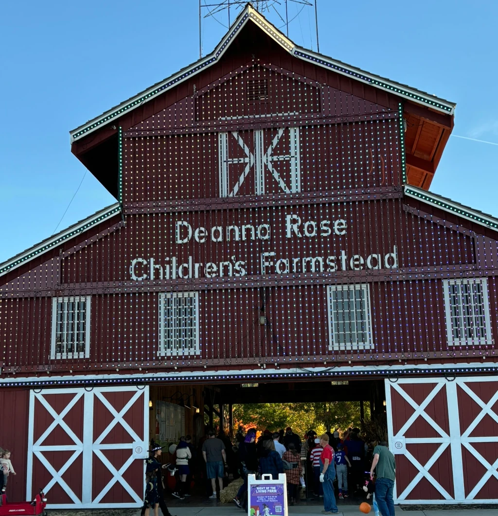 A barn that says 'Deanna Rose Children's Farmstead'