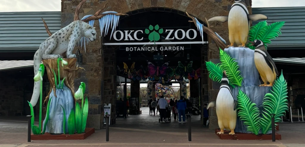 The entrance to the Oklahoma City Zoo